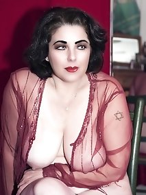 Am lie s Ann Klein runway jacket photo shoot behind the scenes